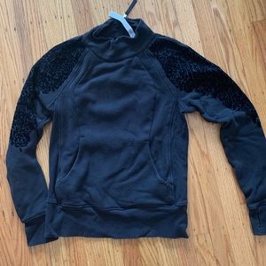 Lulu lemon mock neck black fleece